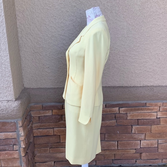 CHRISTIAN DIOR SKIRT SUIT - Picture 5 of 7